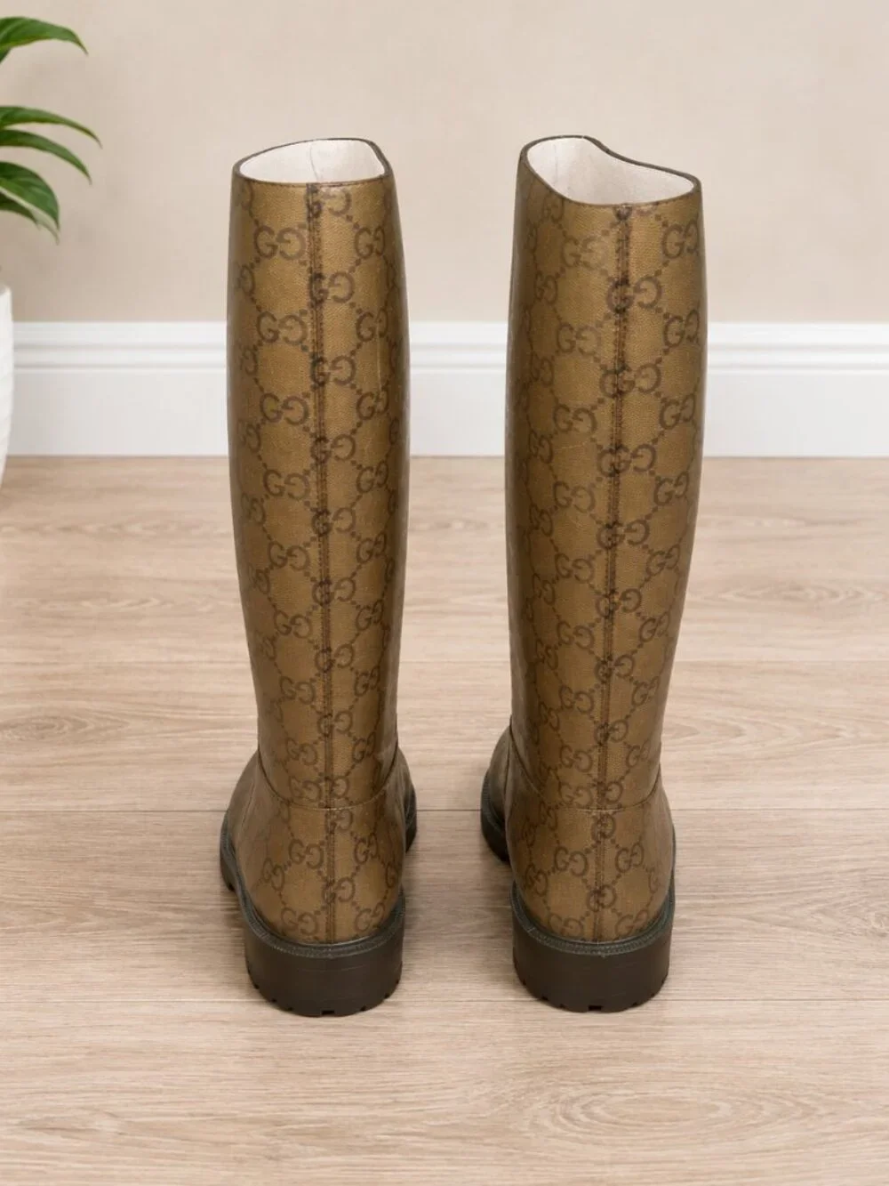 Gucci GG Guccissima Rubber Rain Boots Cocoa Brown Size 38 w/ Box & Dust Bag